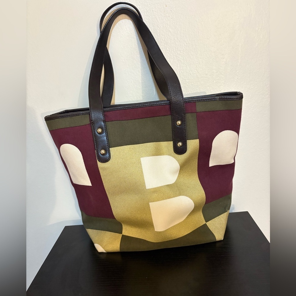 Bally tote  Bag. Like new